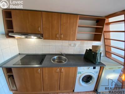 Pronájem bytu 1+KK Praha, Freyova č. 1