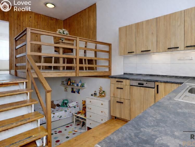 Prodej atypického bytu Jaroměřice nad Rokytnou, Družstevní 915 č. 15