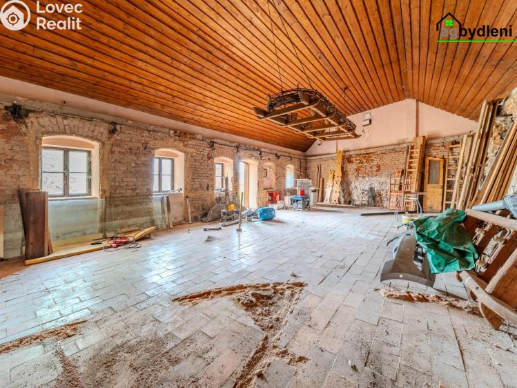 Продаж багатогенного будинку Holýšov č. 4