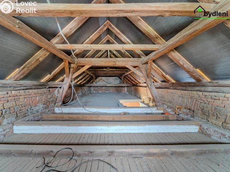 Продаж багатогенного будинку Holýšov č. 6