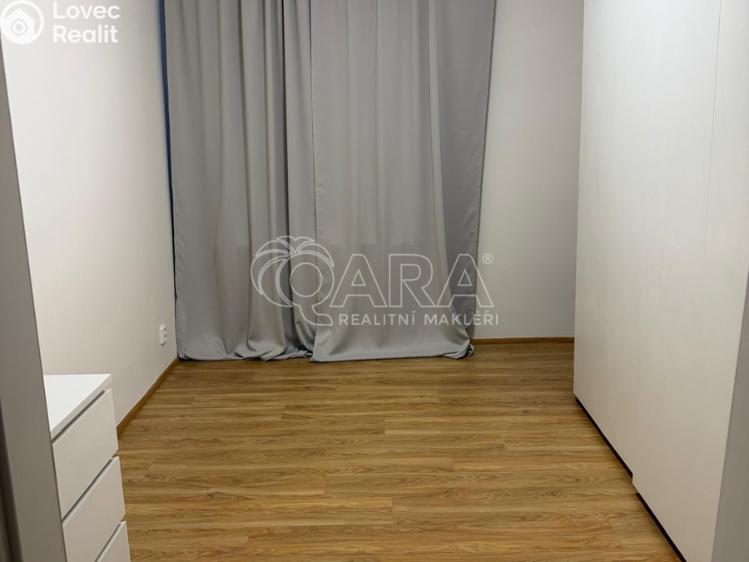 Pronájem bytu 3+1 Praha, Italská č. 9