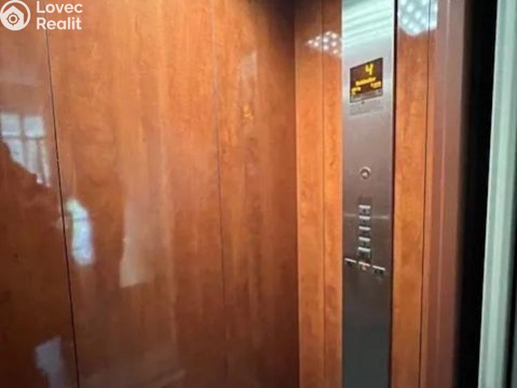 Prodej bytu 3+1 Karlovy Vary, Krále Jiřího č. 2