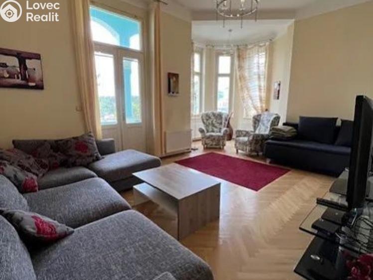 Prodej bytu 3+1 Karlovy Vary, Krále Jiřího č. 10