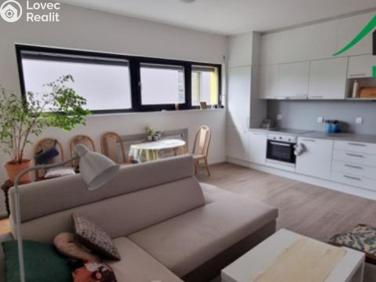 Prodej bytu 2+KK Praha, Urešova č. 8