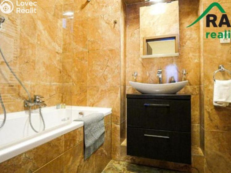 Prodej stavebního pozemku Karlovy Vary, Moravská č. 9