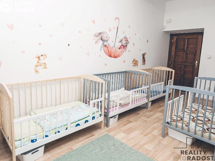 Rent commercial space Praha, U Okrouhlíku 1820/3 č. 5