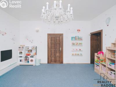 Rent commercial space Praha, U Okrouhlíku č. 4