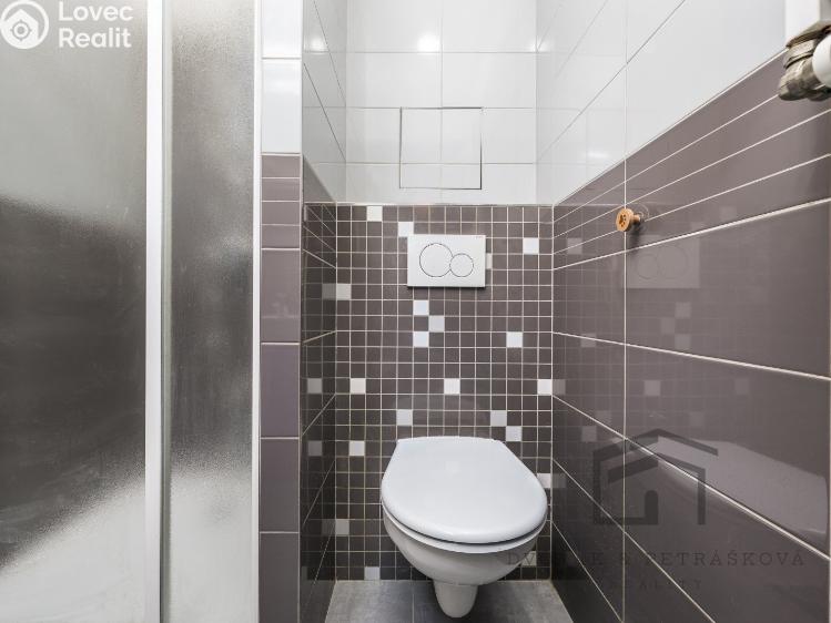 Аренда квартиры 2+KK Praha, Pod Labuťkou 949/7 č. 16