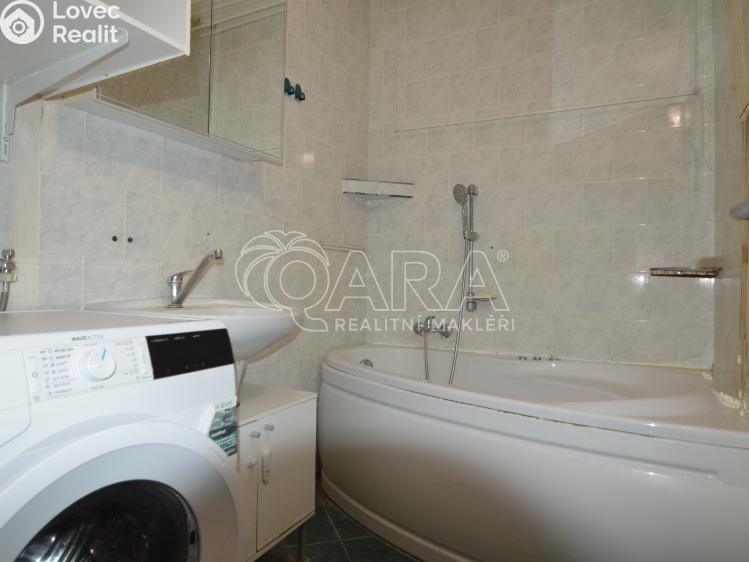 Prodej bytu 3+1 Praha, Hrubého 1204/4 č. 8