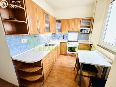 Prodej bytu 3+1 Vsetín, Luh 1785 č. 2