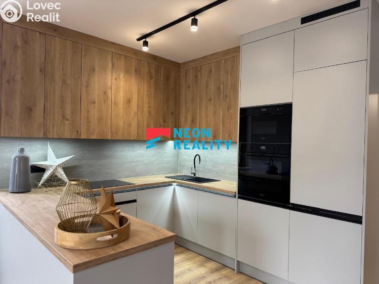 Pronájem bytu 3+KK Ostrava, Jantarová č. 6