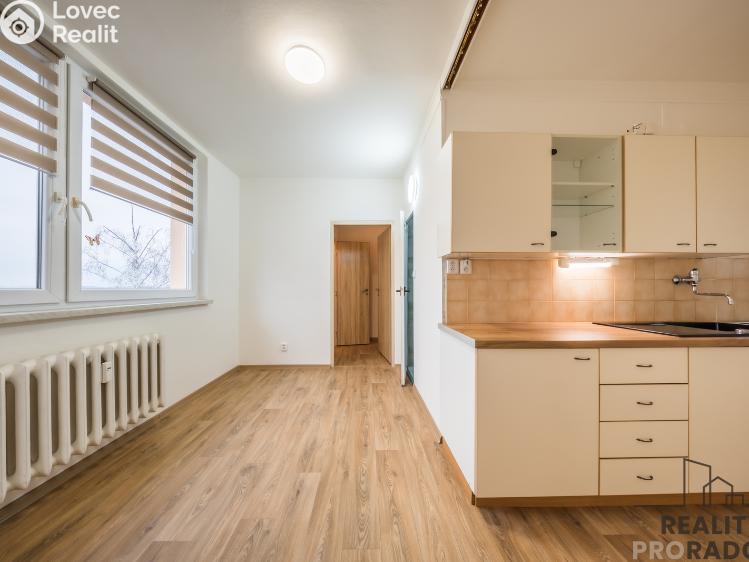 Prodej bytu 3+1 Veselí nad Moravou, Hutník 1454 č. 6