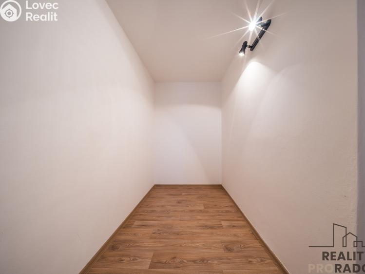 Prodej bytu 3+1 Veselí nad Moravou, Hutník 1454 č. 23