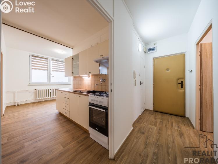 Prodej bytu 3+1 Veselí nad Moravou, Hutník 1454 č. 3