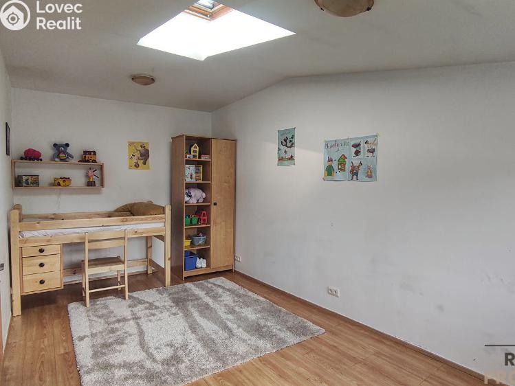 Pronájem bytu 3+1 Velké Meziříčí, Pod Hradbami č. 9