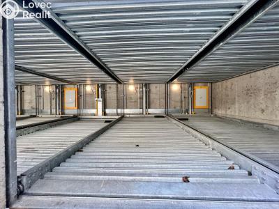 Pronájem garážového stání Praha 5, Smíchov, Holečkova č. 3