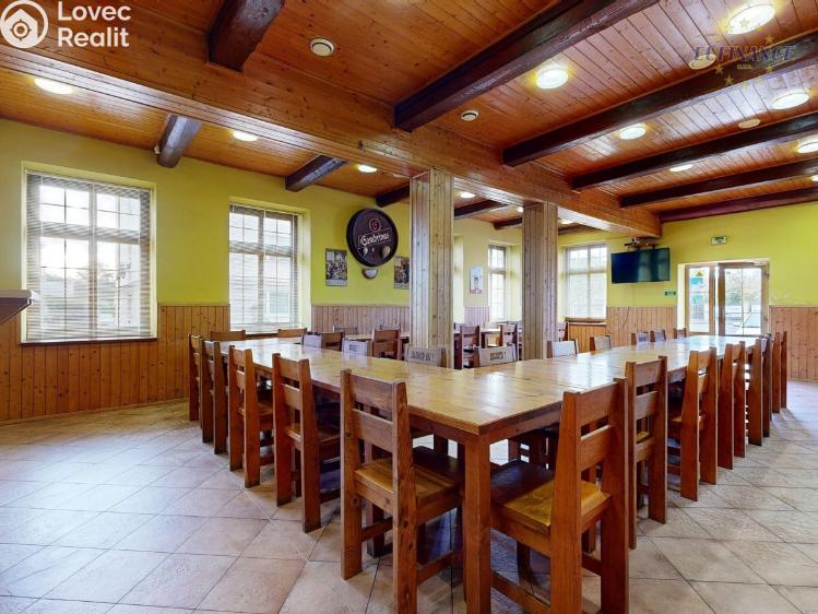 Prodej obchodního prostoru Kralupy nad Vltavou, Lidové nám. 90 č. 6