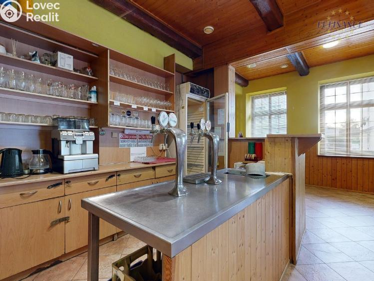 Prodej obchodního prostoru Kralupy nad Vltavou, Lidové nám. 90 č. 7