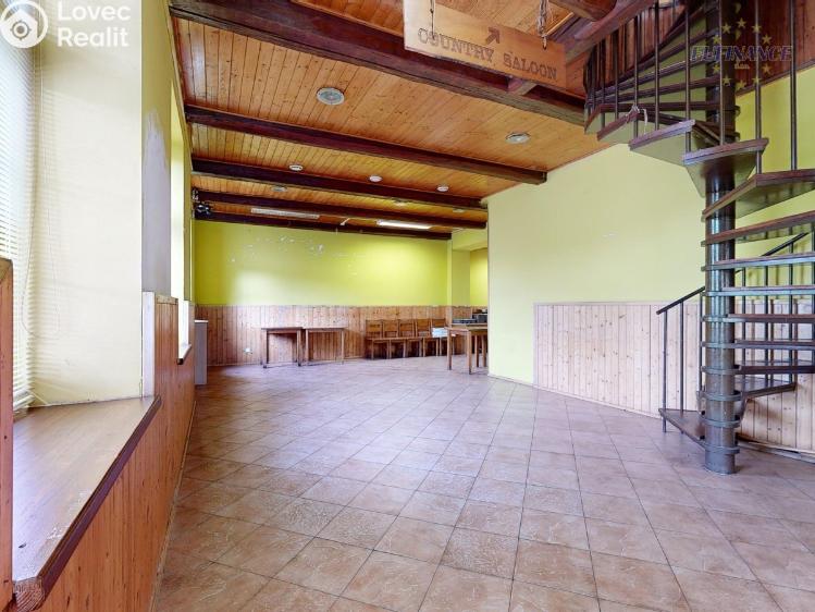 Prodej obchodního prostoru Kralupy nad Vltavou, Lidové nám. 90 č. 11