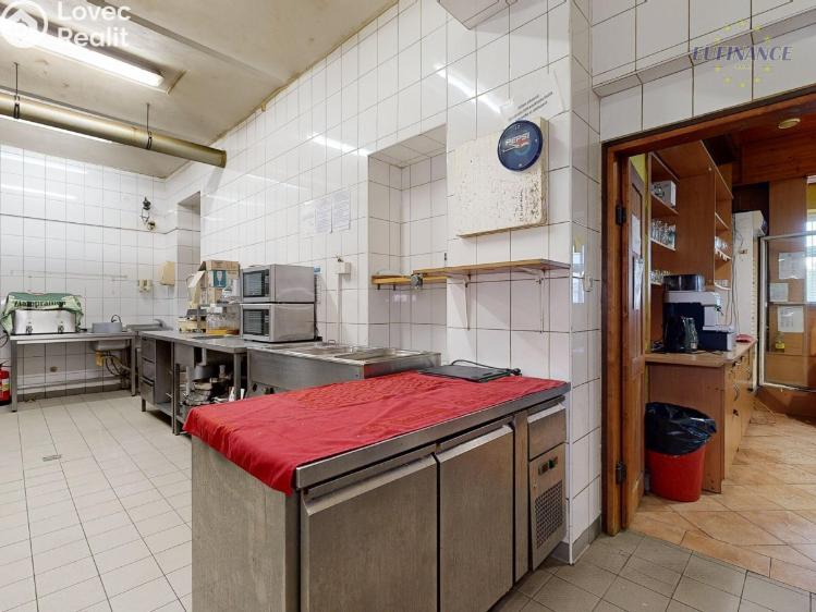 Prodej obchodního prostoru Kralupy nad Vltavou, Lidové nám. 90 č. 14