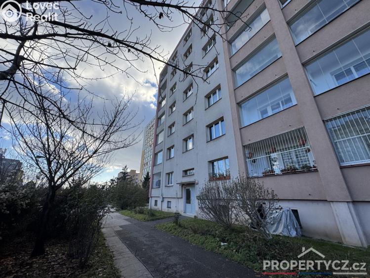 Sale apartment 3+1 Praha, Topolová 2572/11 č. 2