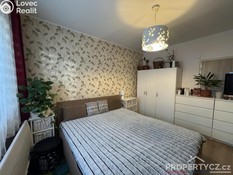 Sale apartment 3+1 Praha, Topolová 2572/11 č. 18