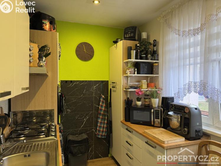 Prodej bytu 3+1 Praha, Topolová 2572/11 č. 17