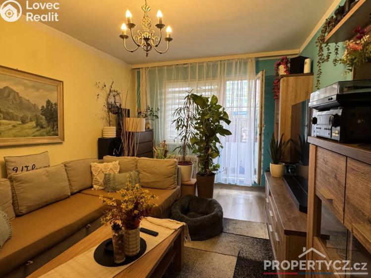 Продажа квартиры 3+1 Praha, Topolová 2572/11 č. 7