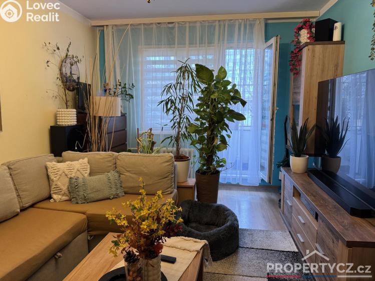 Продажа квартиры 3+1 Praha, Topolová 2572/11 č. 12