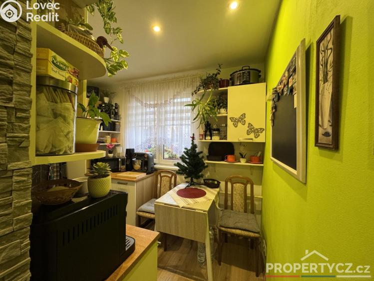 Продажа квартиры 3+1 Praha, Topolová 2572/11 č. 19