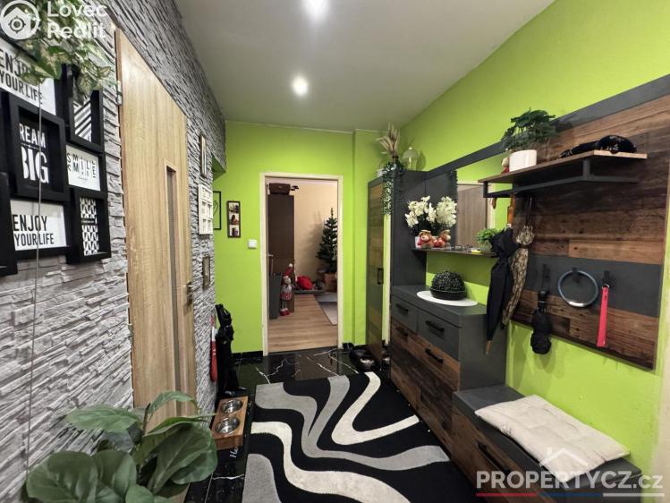 Продажа квартиры 3+1 Praha, Topolová 2572/11 č. 22