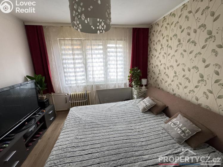 Продажа квартиры 3+1 Praha, Topolová 2572/11 č. 34
