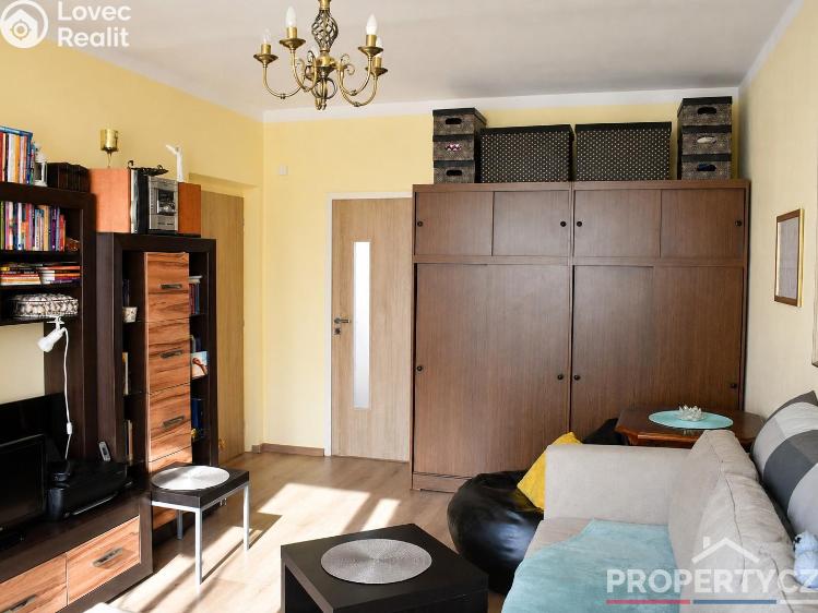 Prodej bytu 3+1 Praha, Topolová 2572/11 č. 7