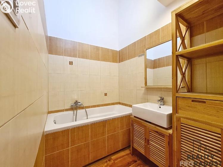 Rent apartment 3+KK Praha, Hartigova 1138/96 č. 12