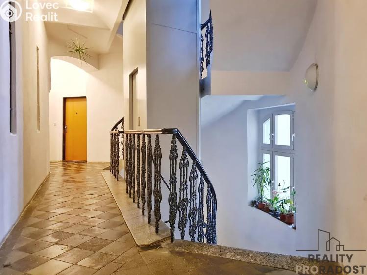 Rent apartment 3+KK Praha, Hartigova 1138/96 č. 14