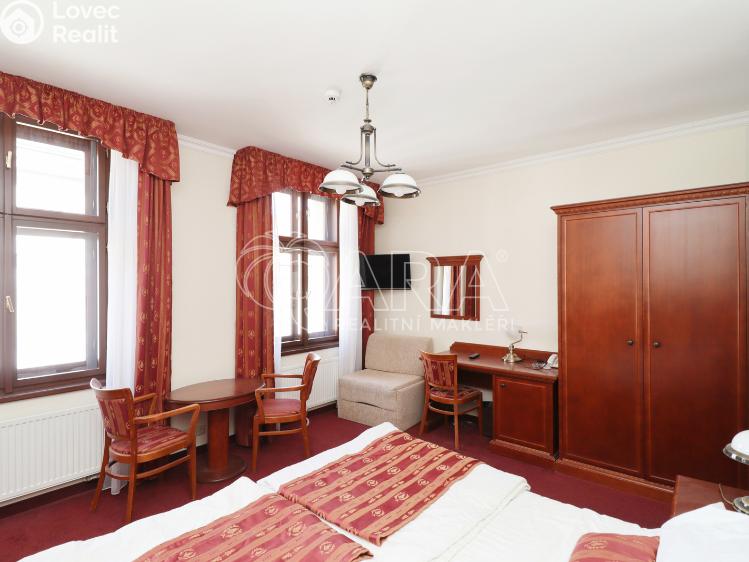 Pronájem bytu 1+KK Praha, Balbínova 496/8 č. 7