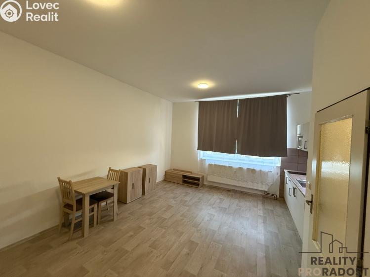 Prodej bytu 1+KK Břeclav, Na Valtické č. 3