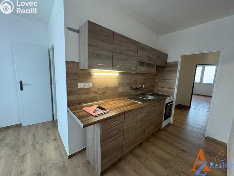 Pronájem bytu 2+1 Chomutov, Dřínovská č. 15