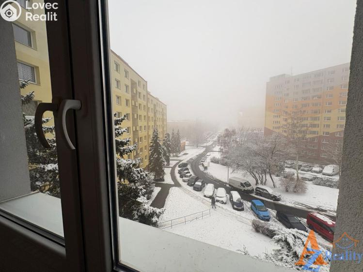 Pronájem bytu 2+1 Chomutov, Dřínovská č. 12