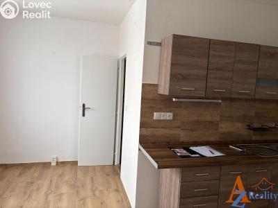 Pronájem bytu 2+1 Chomutov, Dřínovská č. 2