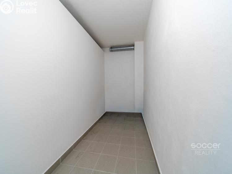 Sale apartment 1+KK Praha, Míšovická č. 8