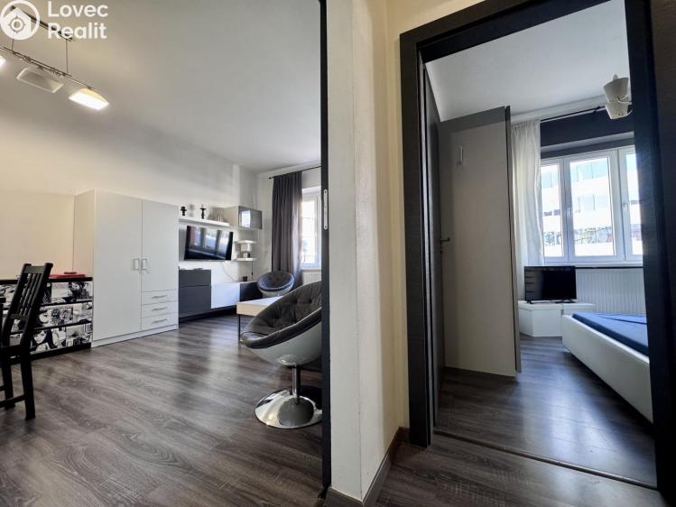 Rent apartment 2+1 Praha, Doudlebská 1312/4 č. 5