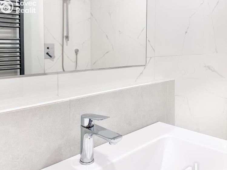 Rent apartment 2+KK Praha, Sokolovská č. 9