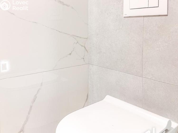 Rent apartment 2+KK Praha, Sokolovská č. 10