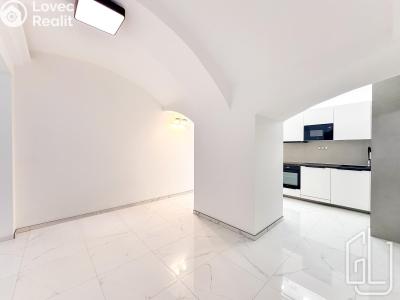 Rent apartment 2+KK Praha, Sokolovská č. 4