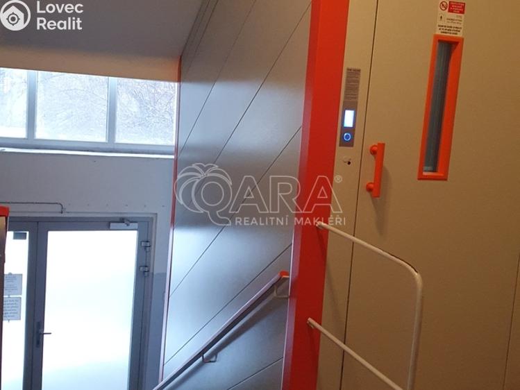 Sale apartment 2+KK Praha, Litevská č. 11