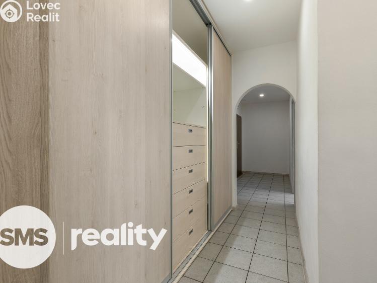 Prodej bytu 3+1 Frýdek-Místek, Dr. M. Tyrše 3106 č. 8