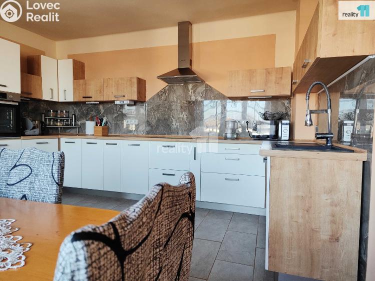 Sale apartment 5+1 Chlumec nad Cidlinou č. 3