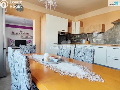 Sale apartment 5+1 Chlumec nad Cidlinou č. 1