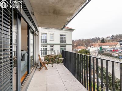 Rent apartment 4+KK Praha, Pod dvorem č. 1